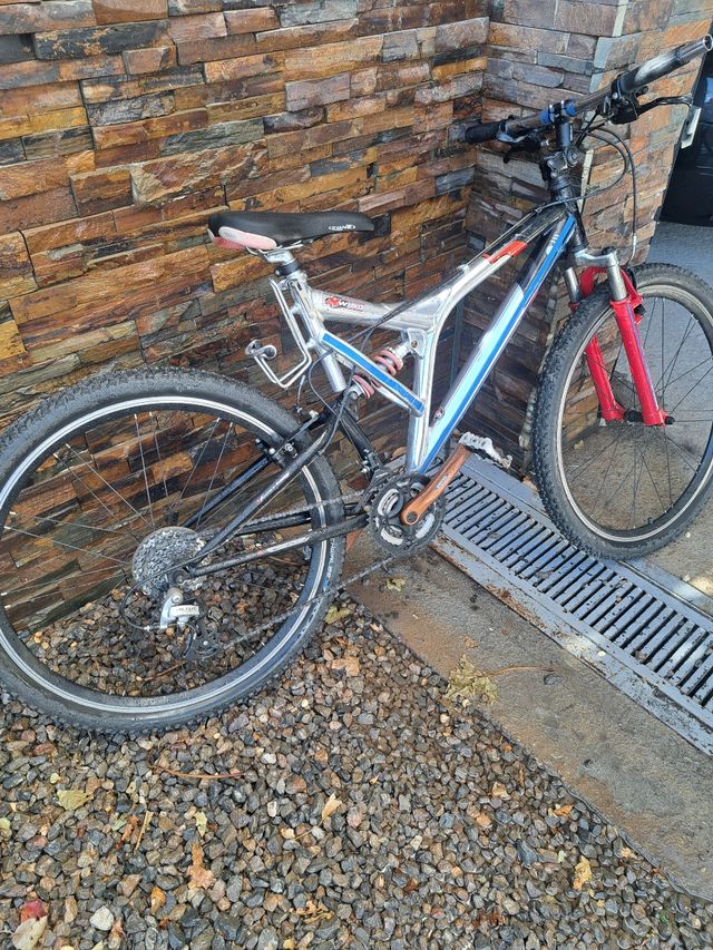 Bicicleta da Montagna in Alluminio