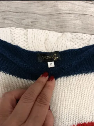 Maglioncino a righe con cuore