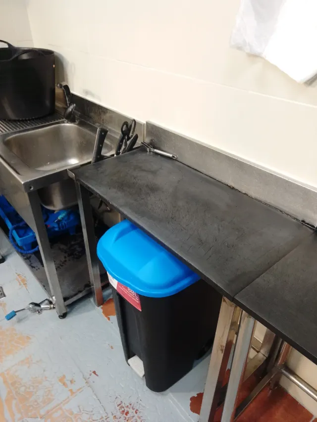 Inmobiliario de pescaderia completo