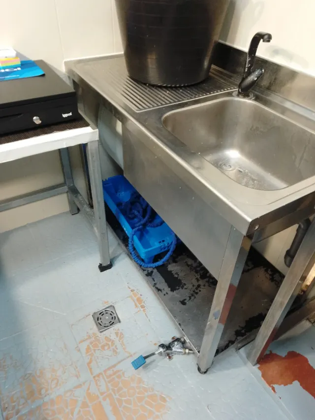 Inmobiliario de pescaderia completo