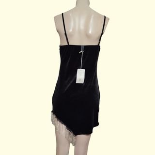 Vestido Terciopelo Negro con Cadenas