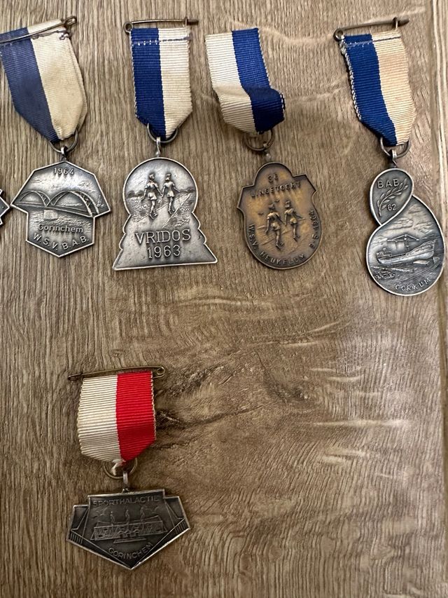 17 Medaglie e Trofei Olandesi