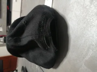 Gorra Negra Ajustable