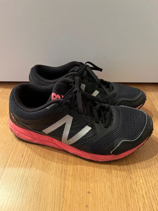 New Balance 590 V5 Scarpe Sportive Nero/Rosa 36