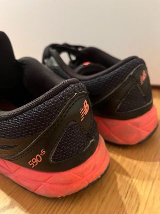 New Balance 590 V5 Scarpe Sportive Nero/Rosa 36