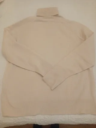 Jersey cuello alto beige