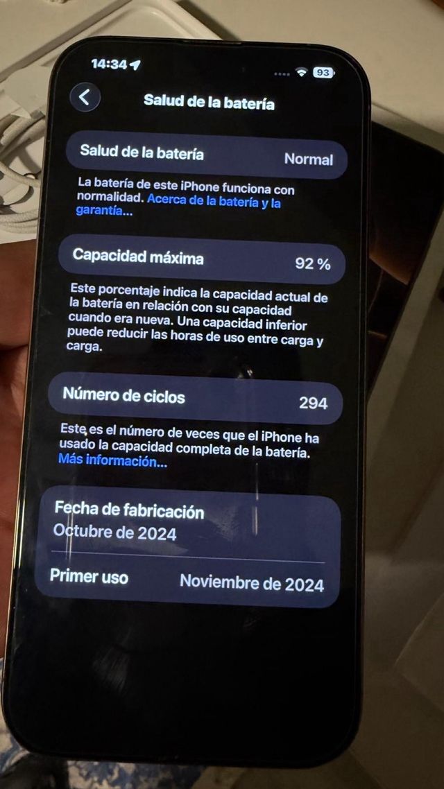 iPhone 16 Pro Max Apple