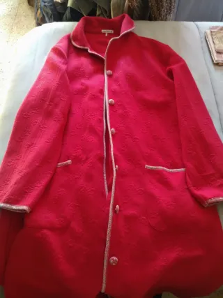 Bata Invierno Roja Mujer Talla S