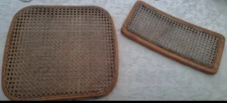 Respaldo y asiento de silla de ratán y madera