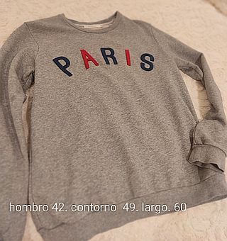 Sudadera gris con letras PARIS