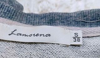 Sudadera gris con letras PARIS