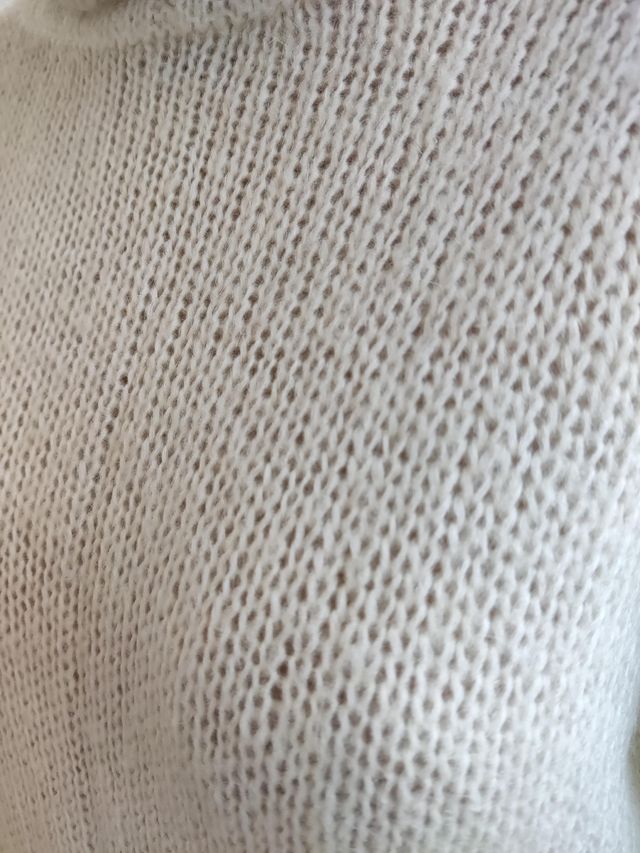 Jersey cuello alto mujer beige claro