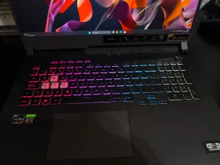 ASUS ROG Strix (Ryzen 7 4800H · RTX 3050 Ti.