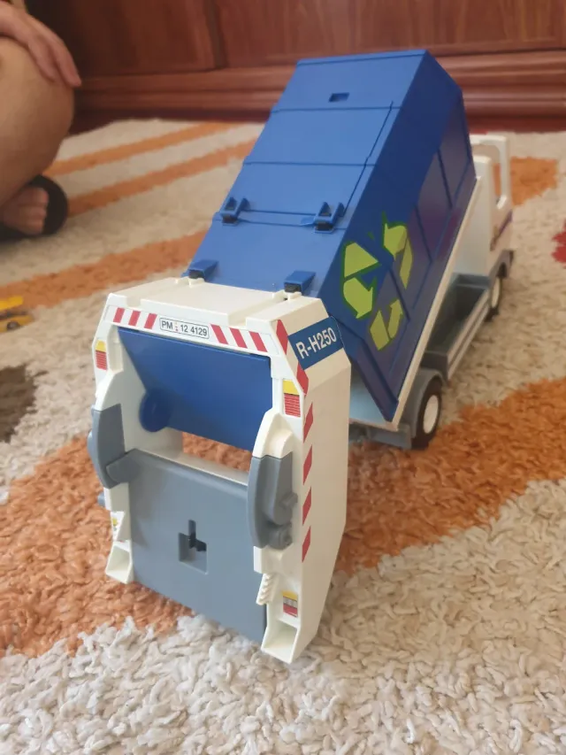 Camión de basura Playmobil y bomberos