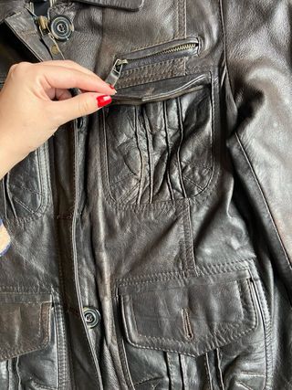 Chaqueta de piel marrón