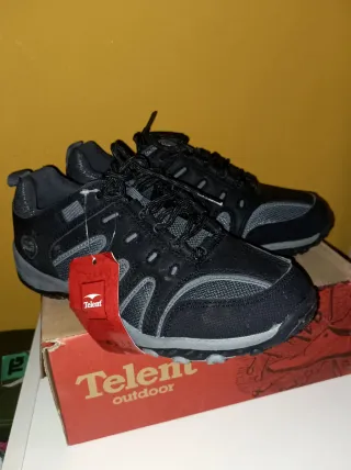 Zapatillas Telent 37.5 Negras/Gris NUEVAS