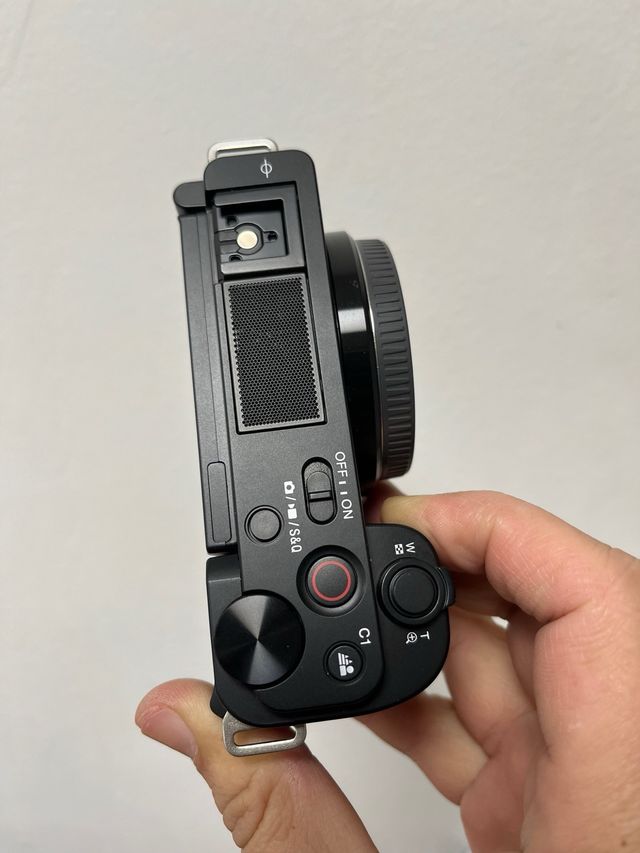 Sony Alpha ZV-E10 Fotocamera Vlog con Lente Intercambiabile