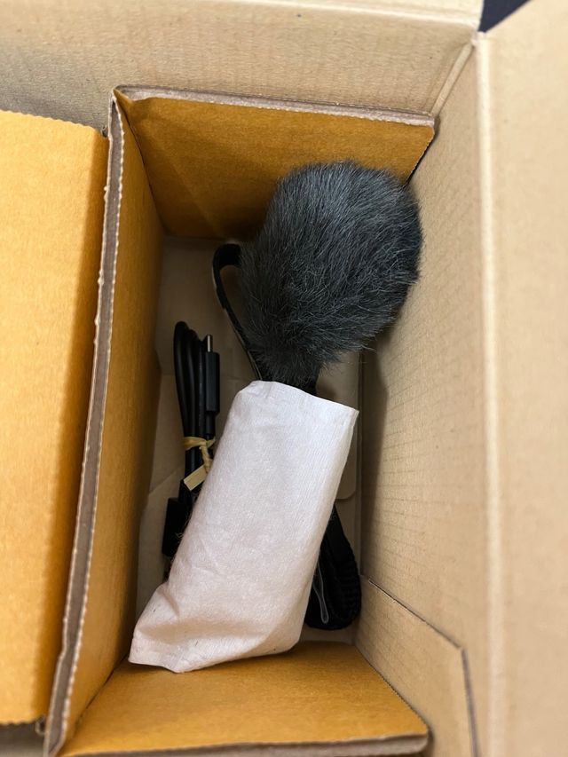 Sony Alpha ZV-E10 Fotocamera Vlog con Lente Intercambiabile