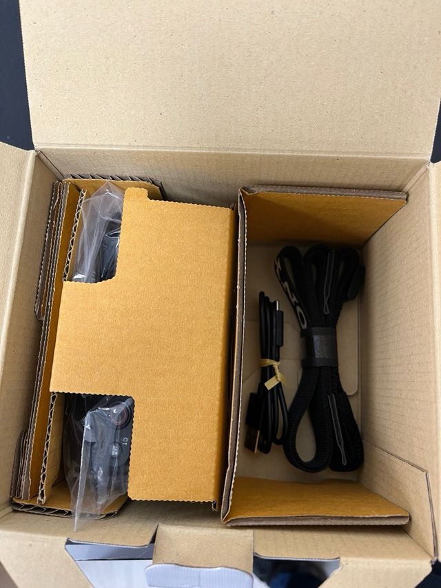 Sony Alpha ZV-E10 Fotocamera Vlog con Lente Intercambiabile