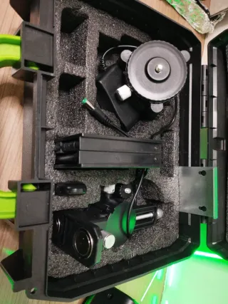 Nivel Láser 16 Líneas Verde 2 baterías