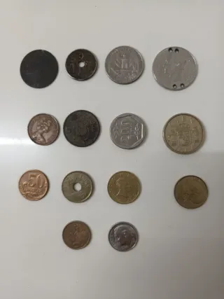 LOTE DE VARIAS MONEDAS ANTIGUAS