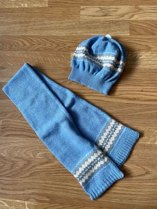 Conjunto gorro y bufanda azul