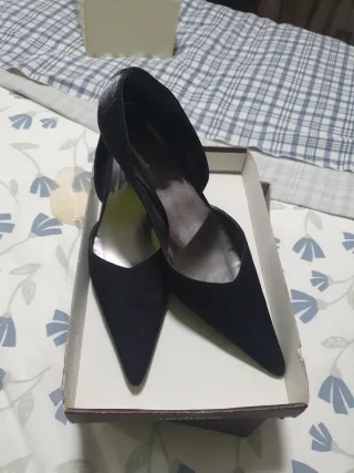 Zapatos de tacón negros