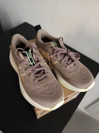 Bambas Asics Gel Cumulus 27 zapatilla running