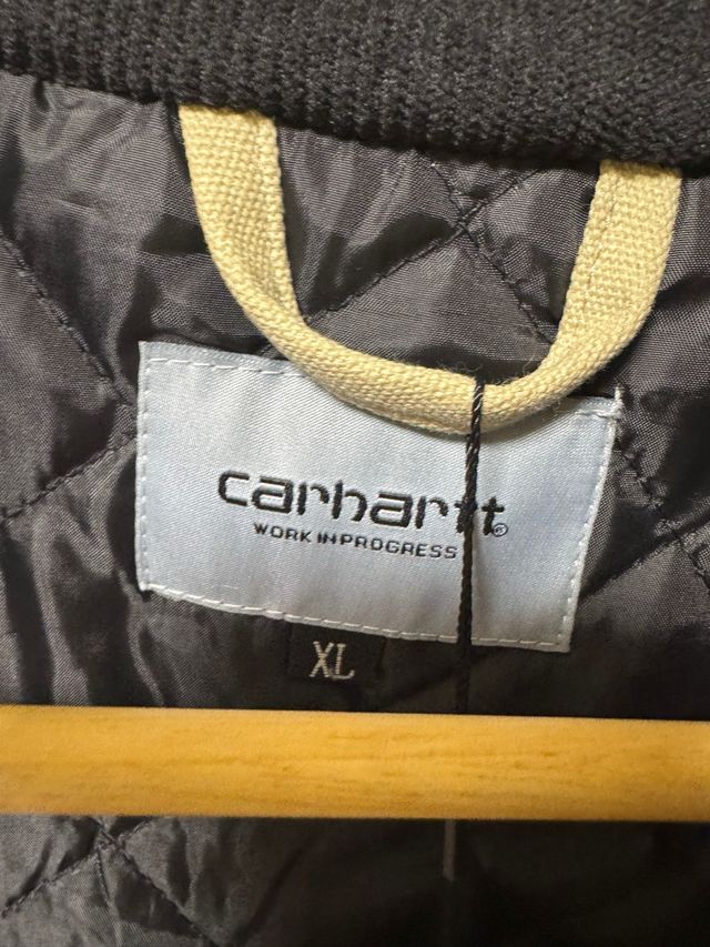 Jaqueta Carhartt Detroit Bege