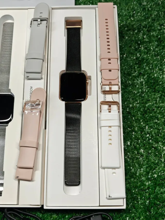 Smartwatch con 3 correas (Negro, Plata, Oro)