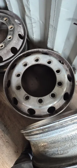 Llantas Camión Aluminio 22.5