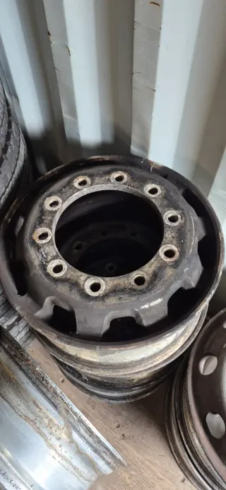 Llantas Camión Aluminio 22.5