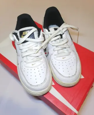 Scarpe Nike bimbo taglia 31