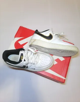 Scarpe Nike bimbo taglia 31