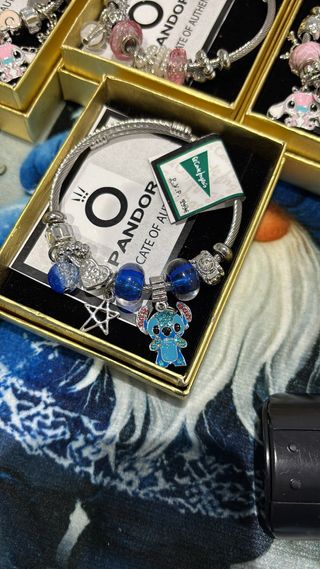 Pulsera Pandora con Charm de Stitch