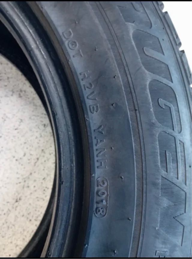 Oportunidad!Neumáticos de la medida 235/60R16 100v