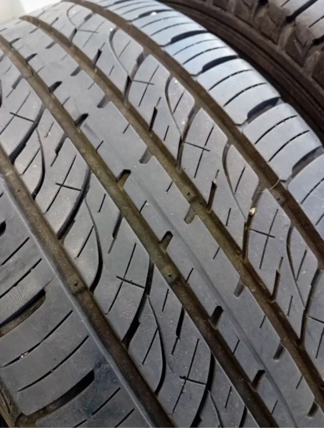 Oportunidad!Neumáticos de la medida 235/60R16 100v