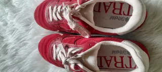 Zapatillas Stradivarius rojas 🆕️ a estrenar.