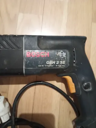 Taladro percutor Bosch GBH 2 SE.