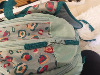 Mochila escolar niña turquesa estampado