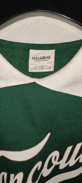 Sweatshirt Pull and Bear Vancouver Canada