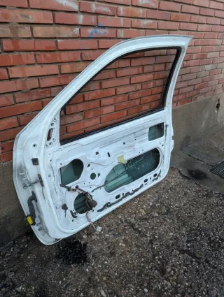 Puerta Derecha Clio II Coupé