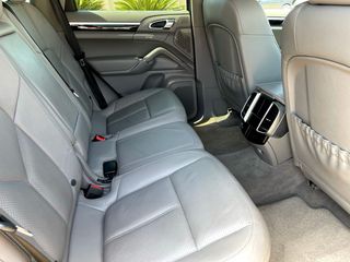 Porsche Cayenne diesel, año 2012, nacional, libro