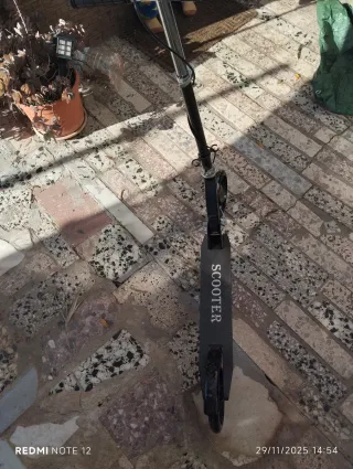 Patinete SCOOTER negro