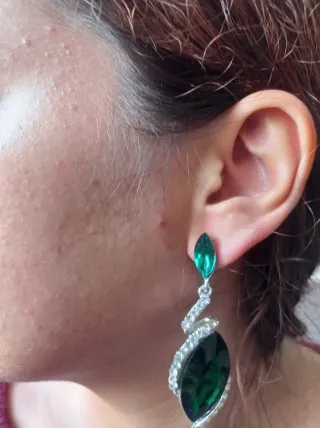 Pendientes hoja esmeralda plata