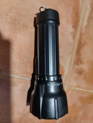 Linterna Energizer regulable