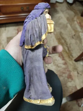 Nacimiento hebreo pintado de escayola