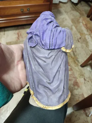 Nacimiento hebreo pintado de escayola