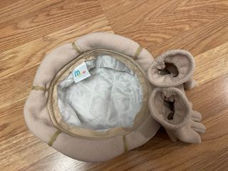 Conjunto gorro y guantes niña beige