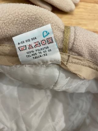 Conjunto gorro y guantes niña beige